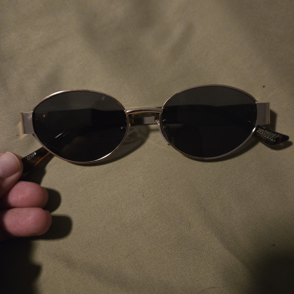 Trending  Gold and Black Women's Sunnies